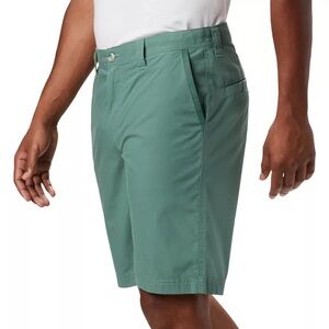 Columbia Men’s Green Flat Front Washed Out Casual Shorts Size 30
